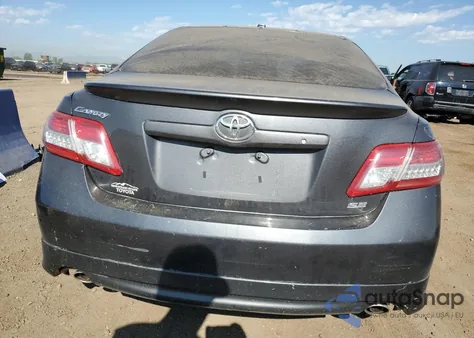 2011 Toyota Camry Se z USA, uszkodzony, nr VIN 4T1BK3EK7BU615926